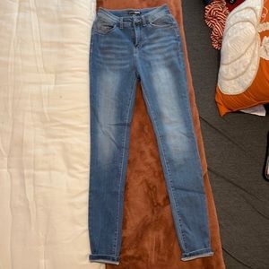 Skinny jeans